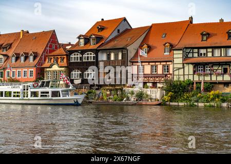 Little Venice, ex case di pescatori e barcaioli sul Regnitz, città vecchia di Bamberga, alta Franconia, Baviera, Germania, Europa Foto Stock