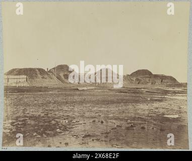 Fort Fisher, N.C., Vista interna delle prime tre traversate sulla faccia terrestre , Una vista a Fort Fisher, Carolina del Nord, subito dopo la sua cattura, 1865, fotografie della Guerra civile 1861-1865 Foto Stock