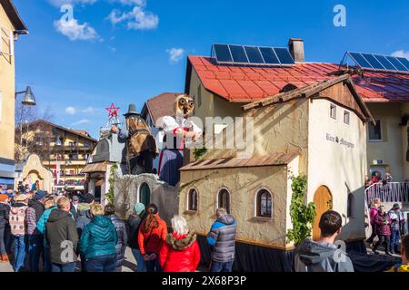 Imst, Imster Schemenlaufen (carnevale), Fasnachtswagen (carnevale) a Imst, Tirolo, Austria Foto Stock