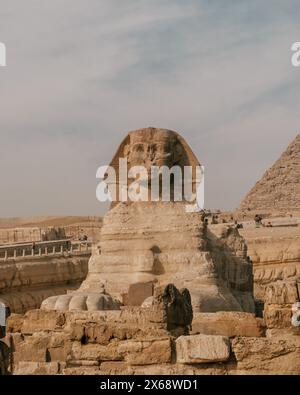 Grande Sfinge e piramidi a Giza, Egitto Foto Stock