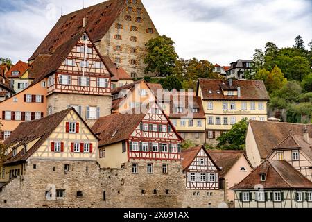 Case a graticcio nella città vecchia di Schwäbisch Hall, Baden-Württemberg, Germania Foto Stock