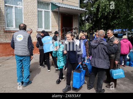 CHARKIV, UCRAINA - 13 MAGGIO 2024 - persone provenienti dalla regione di Charkiv soggiornano in un centro di evacuazione, Charkiv, Ucraina nord-orientale. Foto Stock