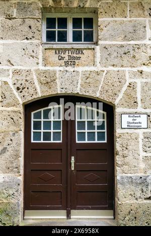 Bad Urach - Seeburg, la centrale elettrica di Seeburg fu costruita nel 1920 da Christian Döbler e fu utilizzata per fornire energia elettrica ai cementifici di Münsingen. La centrale elettrica può essere visitata su richiesta presso la società di servizi pubblici di Münsingen Foto Stock