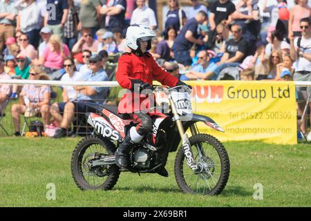 11 maggio 2024 il team di esposizione motociclistica Imps si è formato al Nottinghamshire County Show Foto Stock
