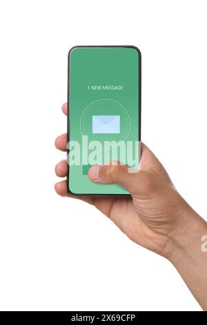Uomo che controlla il nuovo messaggio sul cellulare su sfondo bianco, primo piano Foto Stock