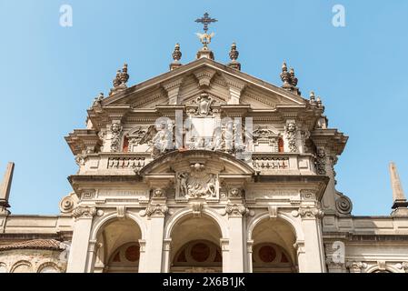 Chiesa di Santo Stefano Protomartire al centro dell'antico borgo di Appiano gentile, provincia di Como, Lombardia, Italia Foto Stock