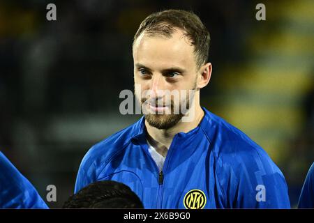 Carlos Augusto del FC Internazionale guarda durante la partita di serie A tra Frosinone calcio e FC Internazionale allo Stadio Benito stirpe Frosinon Foto Stock