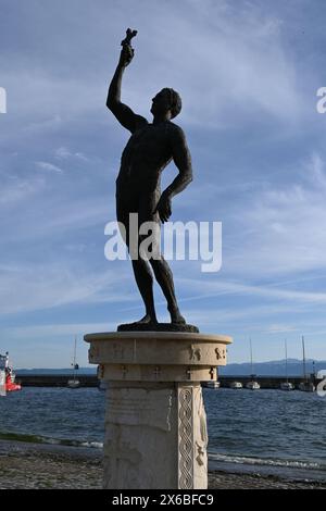 Macedonia del Nord, Ocrida, statue e chiesa di Santa Sofia Foto Stock