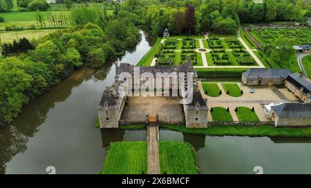 Foto drone Rocher Portail castello Francia Europa Foto Stock