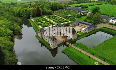 Foto drone Rocher Portail castello Francia Europa Foto Stock