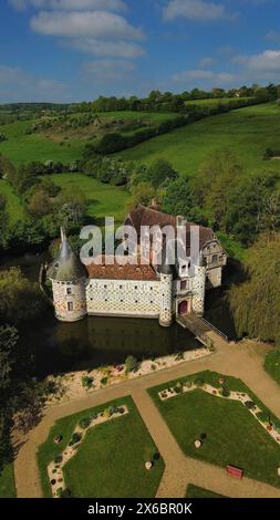 Foto drone castello di Saint-Germain-de-Livet Francia Europa Foto Stock