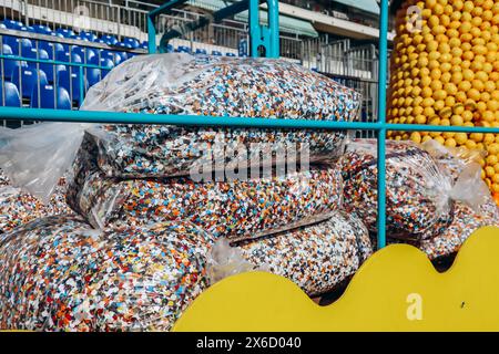 Mentone, Francia - 18 febbraio 2024: Apertura della "festa del limone" a Mentone e del famoso carnevale Foto Stock