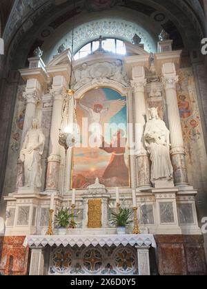 Pittura, di San Francesco d'Assisi e delle stigmate di Gesù Cristo, in una cappella laterale della chiesa francescana dell'Annunciazione, Lubiana, Slovenia Foto Stock