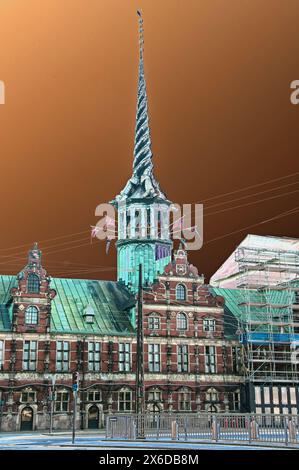 Stranger Than Fiction - vista ultraterrena - Borsen - Famous Spire - ex edificio della Borsa Foto Stock