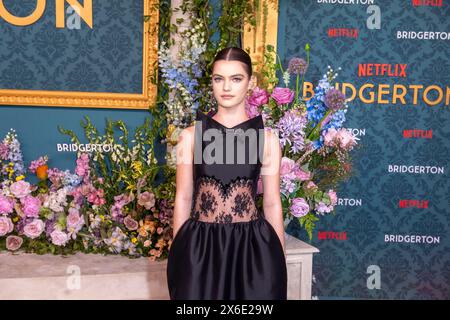 New York, Stati Uniti. 13 maggio 2024. Florence Hunt parteciperà alla prima mondiale della terza stagione di Netflix 'Bridgerton' all'Alice Tully Hall, Lincoln Center, a New York, USA, il 13 maggio 2024. (Foto di Thenews2/NurPhoto) crediti: NurPhoto SRL/Alamy Live News Foto Stock