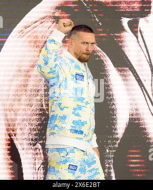 Oleksandr Usyk durante i grandi arrivi cerimoniali al Boulevard City Music World, Riyadh, Arabia Saudita. Sabato 18 maggio si svolgerà la lotta per il titolo IBF, WBA, WBC e WBO tra Tyson Fury e Oleksandr Usyk. Data foto: Martedì 14 maggio 2024. Foto Stock