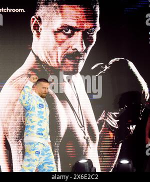 Oleksandr Usyk durante i grandi arrivi cerimoniali al Boulevard City Music World, Riyadh, Arabia Saudita. Sabato 18 maggio si svolgerà la lotta per il titolo IBF, WBA, WBC e WBO tra Tyson Fury e Oleksandr Usyk. Data foto: Martedì 14 maggio 2024. Foto Stock