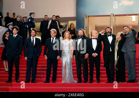 Louis Garrel, Hugo Selignac, Vincent Lindon, Lea Seydoux, Manuel Guillot, Gast, Quentin Dupieux, Gast und Raphael Quenard bei der Opening Ceremony mit der Premiere des Kinofilms le deuxieme acte / The Second Act auf dem Festival de Cannes 2024 / 77. Internationale Filmfestspiele von Cannes im Palais des Festivals. Cannes, 14.05.2024 *** Louis Garrel, Hugo Selignac, Vincent Lindon, Lea Seydoux, Manuel Guillot, ospite, Quentin Dupieux, ospite e Raphael Quenard alla cerimonia di apertura con la prima del lungometraggio le deuxieme acte the Second Act al Festival de Cannes 2024 77 Cannes in Foto Stock