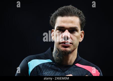 LONDRA, Regno Unito - 14 maggio 2024: Ederson del Manchester City dopo la partita di Premier League tra il Tottenham Hotspur e il Manchester City al Tottenham Hotspur Stadium (credito: Craig Mercer/ Alamy Live News) Foto Stock