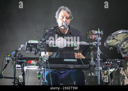 Manchester, Inghilterra, 14 maggio 2024. Craig Potter of Elbow Playing Co-op Live a Manchester durante il loro tour audio Vertigo. Crediti: Izzy Clayton/Alamy Live News Foto Stock