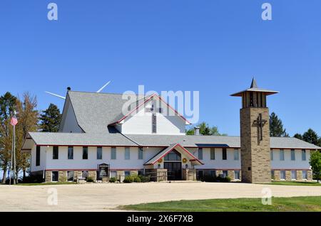 Lee, Ilinois, Stati Uniti. Design e architettura inusuali della chiesa Calvary Luteran nell'Illinois centro-settentrionale rurale. Foto Stock