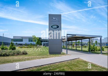 Nitra, Slovacchia - 13 maggio 2024: Stabilimento di produzione Jaguar Land Rover a Nitra. Stabilimento di produzione JLR. Slovacchia. Foto Stock