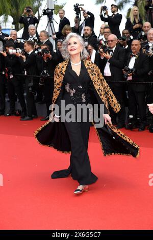Jane fonda bei der Eroeffnung / Opening vom 77. Cannes Filmfestival mit der Kinopremiere vom Film il secondo atto am 14.05.2024 a Cannes Cannes Festival 2024 - apertura e secondo atto Premiere *** Jane fonda all'apertura del Festival di Cannes 77 con la prima teatrale del film il secondo atto il 14 05 2024 al Festival di Cannes 2024 inaugurazione del secondo atto Foto Stock