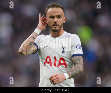 Londra, Regno Unito. 14 maggio 2024 - Tottenham Hotspur V Manchester City - Premier League - Tottenham Hotspur Stadium. Il Tottenham è James Maddison in azione. Crediti immagine: Mark Pain / Alamy Live News Foto Stock