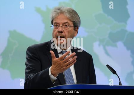 Bruxelles, Belgio. 15 maggio 2024. Conferenza stampa del Commissario europeo Paolo GENTILONI sulle previsioni economiche della primavera 2024 a Bruxelles, Belgio, il 15 maggio 2024. Crediti: ALEXANDROS MICHAILIDIS/Alamy Live News Foto Stock