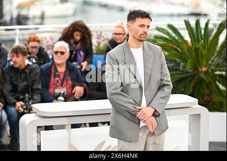 Cannes, Francia. 15 maggio 2024. Raphael Quenard partecipa al photocall al 76° festival annuale di Cannes al Palais des Festivals il 15 maggio 2024 a Cannes, in Francia. Credito: Live Media Publishing Group/Alamy Live News Foto Stock