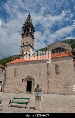 Chiesa di San Nicola e campanile, Perast, Montenegro Foto Stock