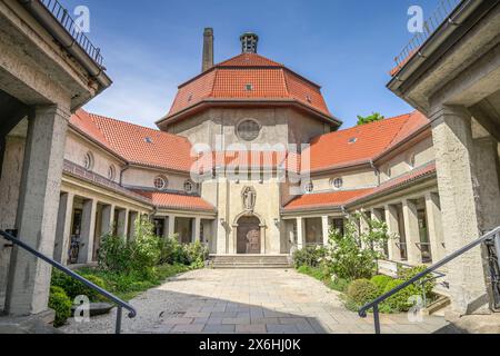 Silent Kulturquartier verde, Krematorium Wedding, Gerichtstraße, Wedding, Mitte di Berlino, Deutschland Foto Stock