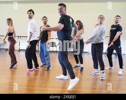 Rigorosamente come ballerino professionista Kai Widdrington durante le prove in uno studio di danza londinese prima dell'apertura del tour dietro la magia. Data foto: Mercoledì 15 maggio 2024. Foto Stock