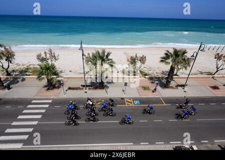 Sanremo, Italia. 15 maggio 2024. Tappa 11 Casalbordino - Francavilla al Mare - 15 maggio 2024. Sport - ciclismo . Giro-e nella foto: Gara (foto di Alessandro Garofalo/LaPresse) credito: LaPresse/Alamy Live News Foto Stock