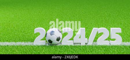 Concetto della stagione calcistica 2024/2025. Un pallone da calcio all'interno del testo 2 24/25 su un prato con una linea come marcatura di gesso. Formato banner Web. Foto Stock