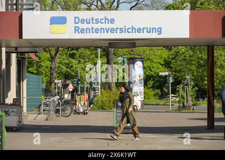 Tedesco di assicurazione pensione, Fehrbelliner Platz, Wilmersdorf, Berlino, Germania Foto Stock