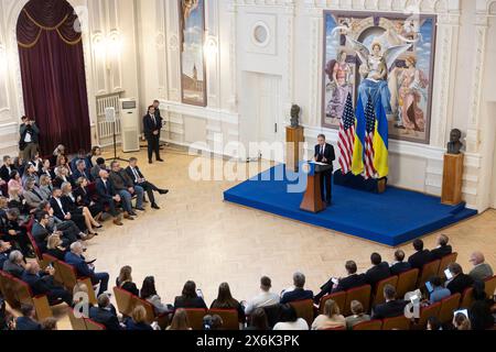 Kiev, Ucraina. 14 maggio 2024. U. Il Segretario di Stato Tony Blinken si rivolge agli studenti del Politecnico di Kiev, 14 maggio 2024, a Kiev, Ucraina. Blinken è arrivato nella capitale in una visita a sorpresa per rinnovare il sostegno americano all'Ucraina. Credito: Chuck Kennedy/foto del Dipartimento di Stato degli Stati Uniti/Alamy Live News Foto Stock