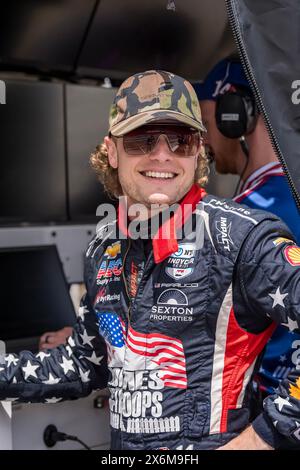 Speedway, Indiana, Stati Uniti. 15 maggio 2024. SANTINO FERRUCCI (14) di Woodbury, Connecticut, si prepara ad allenarsi per la 108a corsa della 500 miglia di Indianapolis presso l'Indianapolis Motor Speedway di Speedway, IN. (Immagine di credito: © Grindstone Media Group/ASP) SOLO PER USO EDITORIALE! Non per USO commerciale! Foto Stock