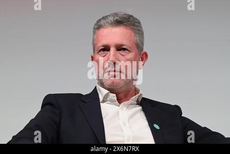 Colonia, Germania. 14 maggio 2024. Manager Jens Prautzsch, CEO, Unsere Grüne Glasfaser GmbH & Co KG parla ad Anagacom, la fiera leader in Europa per il settore della banda larga, della televisione e online. Crediti: Horst Galuschka/dpa/Alamy Live News Foto Stock