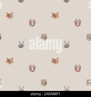 Acquerello per bambini con motivo senza cuciture e animali della foresta. Semplice carta da parati senza cuciture alla moda con volpe, lepre, orso, cervo. Disegnare a mano un cartone animato Foto Stock