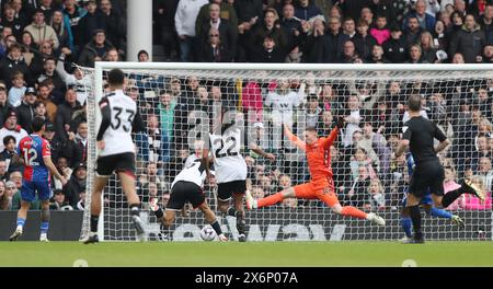 GOL 1-0, Rodrigo Muniz del Fulham segna. - Fulham contro Crystal Palace, Premier League, Craven Cottage Stadium, Londra, Regno Unito - 27 aprile 2024. Solo per uso editoriale - si applicano restrizioni DataCo. Foto Stock