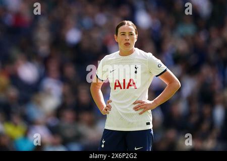 Foto del file datata 14-04-2024 di Grace Clinton di Tottenham Hotspur, che ha goduto di una stagione rivoluzionaria nella WSL. Il ventunenne ha giocato in una varietà di posizioni in tutto il centrocampo, contribuendo con quattro gol e tre assist, per aiutare gli Spurs a migliorare il nono posto della scorsa stagione sotto la guida del nuovo allenatore Robert Vilahamn. È stata premiata con un debutto in Inghilterra a febbraio. Data di pubblicazione: Giovedì 16 maggio 2024. Foto Stock