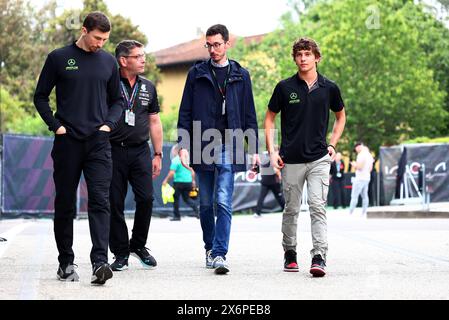 Imola, Italia. 16 maggio 2024. Andrea Kimi Antonelli (ITA) pilota di Prema Racing F2 (destra). 16.05.2024. Formula 1 Campionato del mondo, Rd 7, Gran Premio dell'Emilia Romagna, Imola, Italia, giornata di preparazione. Il credito fotografico dovrebbe essere: XPB/Alamy Live News. Foto Stock