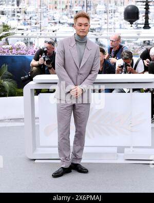 Cannes, Francia. 16 maggio 2024. Cannes, 77° Festival di Cannes 2024 film fotografico "il crepuscolo dei guerrieri: Murato in" (città delle tenebre) nella foto: Tony Wu credito: Agenzia fotografica indipendente/Alamy Live News Foto Stock