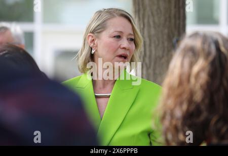 16 maggio 2024, Cannes, Costa azzurra, Francia: TRINE DYRHOLM posa durante la chiamata "Piged Med NÃ¥len", nota anche come "la ragazza con l'ago", alla 77esima edizione del Festival di Cannes al Palais des Festivals di Cannes, Francia (Credit Image: © Mickael Chavet/ZUMA Press Wire) SOLO USO EDITORIALE! Non per USO commerciale! Foto Stock