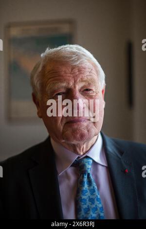 Il deputato Paddy Ashdown ha fotografato nel suo ufficio della camera dei lord 2015 Foto Stock