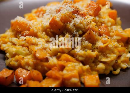 Risotto alle zucche fatto in casa Foto Stock