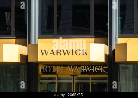 Ginevra, Svizzera - 5 aprile 2024: Warwick moderno business Luxury hotel a Ginevra Foto Stock