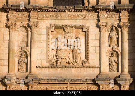 Oaxaca; Messico; Nord America. Chiesa di Santo Domingo, costruita nel 1570-1608. La facciata barocca mostra Santo Domingo de Guzman (1172-1221). Foto Stock