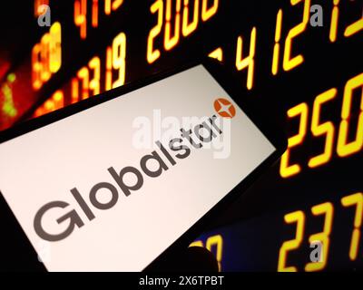 Konskie, Polonia - 15 maggio 2024: Logo aziendale Globalstar visualizzato sul cellulare Foto Stock